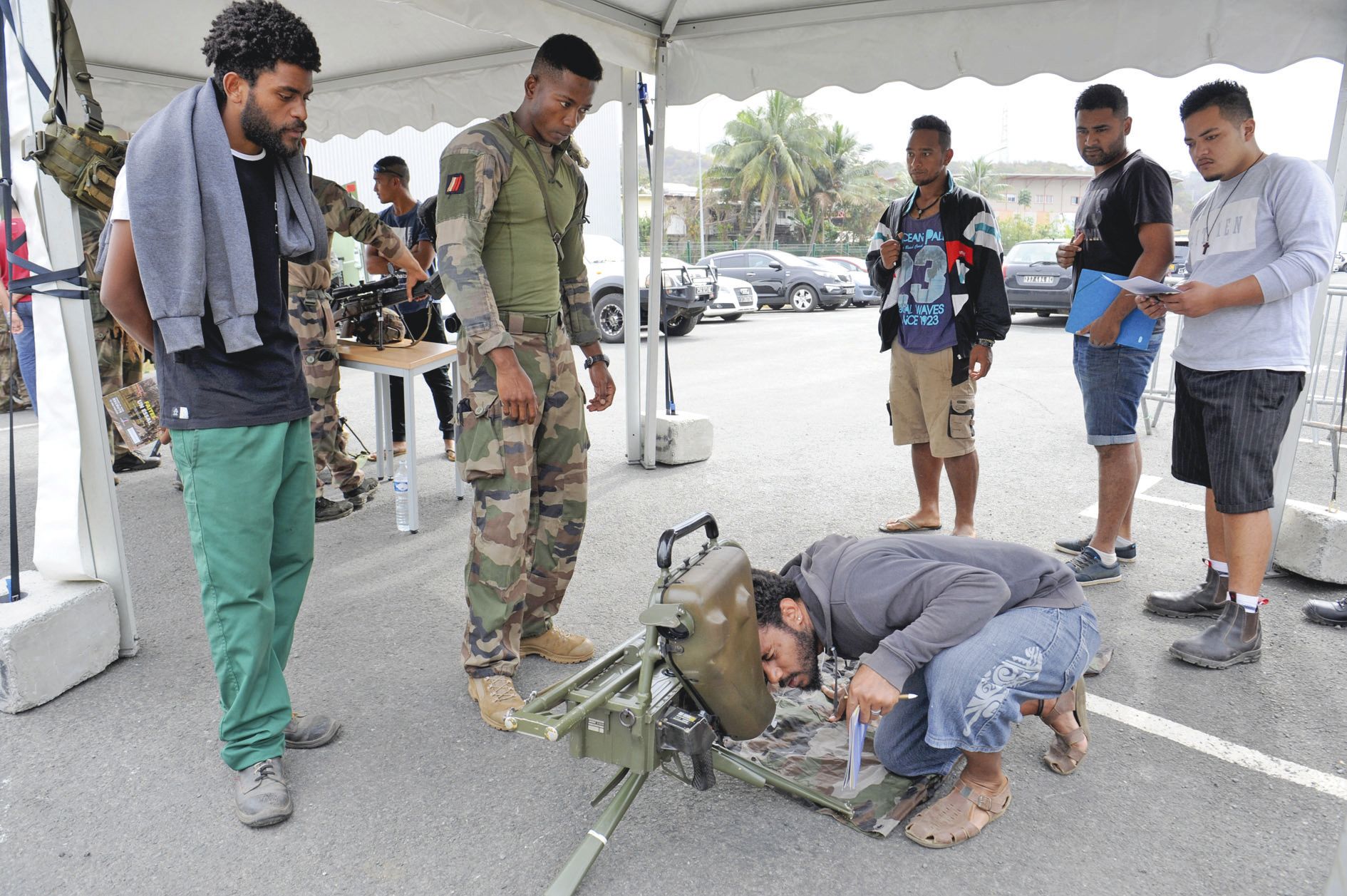 Sur le Caillou, près de 75 % des recrues sont diplômées. Parmi elles, 40 % avaient  le baccalauréat ou un BTS. Un profil d’ailleurs très recherché dans l’armée de terre.