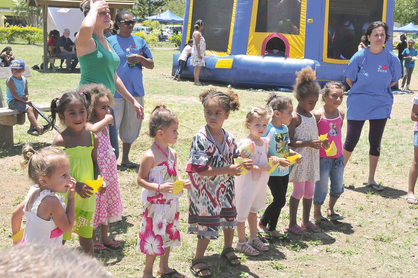 Durant ce premier anniversaire du marché, une élection de missettes et de misters a été organisée. Un stand de maquillage a aussi été mis à disposition des enfants.