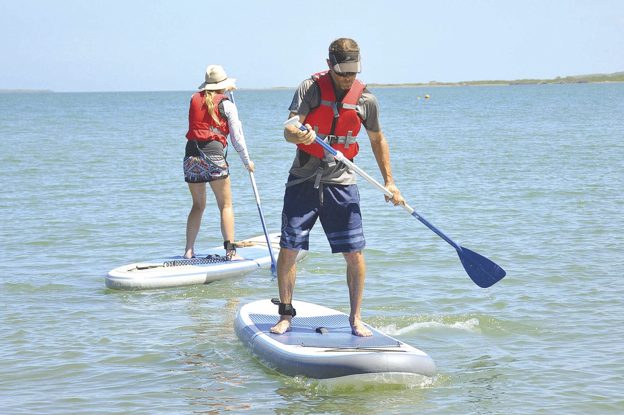 Caroline, professeure de stand up yoga, a animé l’activité stand up paddle (SUP). Ils ont été plusieurs à s’initier à cette discipline. « Aujourd’hui comme il y a un peu de courant, je leur ai conseillé d’être vigilants et d’avoir assez de force pour reve