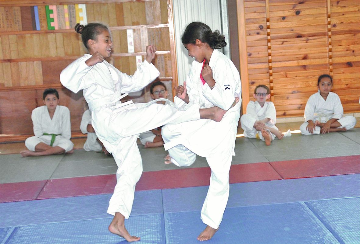 Les filles sont nombreuses au Shotokan Karaté Club de Koumac.