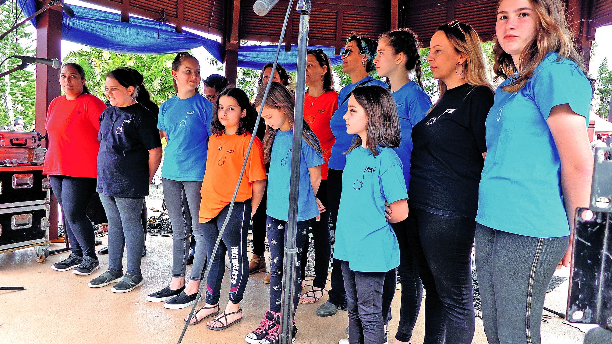 La chorale de la P\'tite troupe a interprété quelques chants pour le plus grand plaisir des visiteurs du parc.