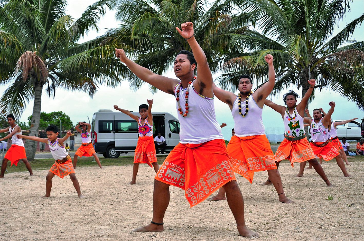 Le groupe futunien Maumau Fenua a capté l’attention du public par sa prestation remarquée de danses guerrières et de parade.