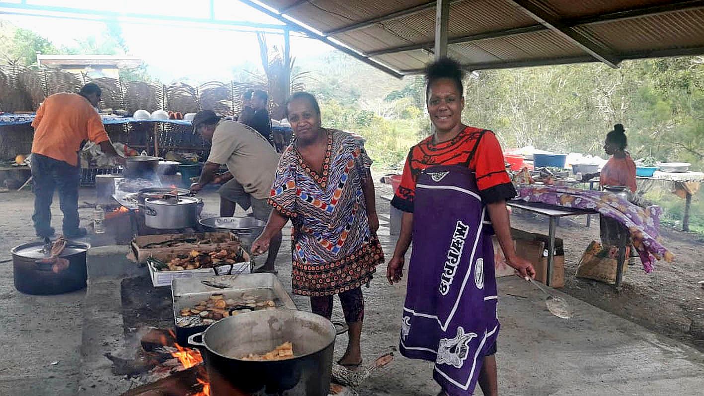 La tribu de Koua, qui compte 50 habitants permanents, s\'est mobilisée pour l\'événement.