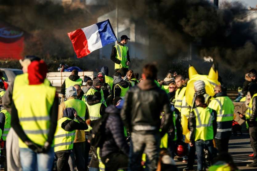 Nouveaux Rassemblements De Gilets Jaunes Des Dépôts