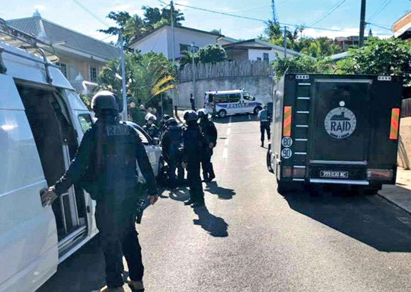 Important dispositif de police pour neutraliser un homme armé à Nouméa