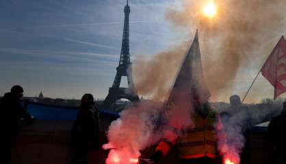 Retraites: les syndicats veulent frapper un grand coup samedi