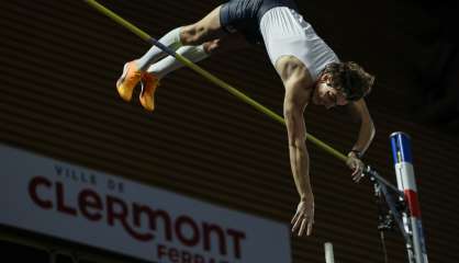 Saut à la perche: Duplantis porte son record du monde à 6,22 m