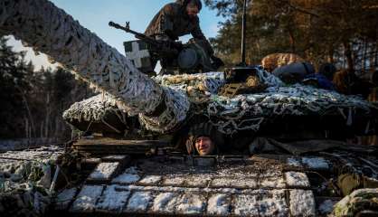 L'Ukraine s'apprête à entrer dans sa deuxième année de guerre contre les forces russes