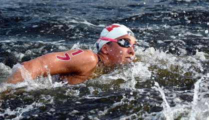 Natation : Lara Grangeon sacrée en eau libre