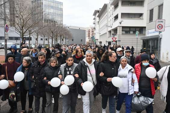 Incendie à Vaulx-en-Velin: marche blanche pour la 