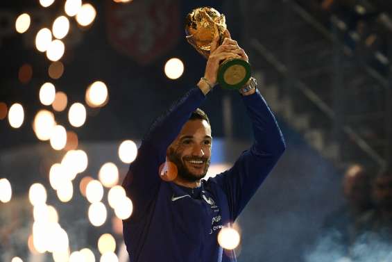 Bleus: clap de fin pour Lloris, capitaine fiable et durable