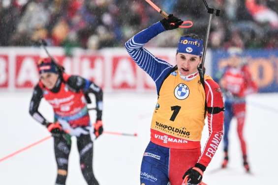 Biathlon: Simon s'impose en mass start à Ruhpolding et conforte son dossard jaune