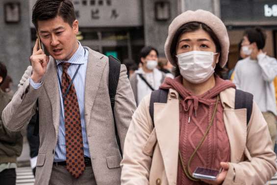 Covid: le Japon tombe le masque, à petits pas