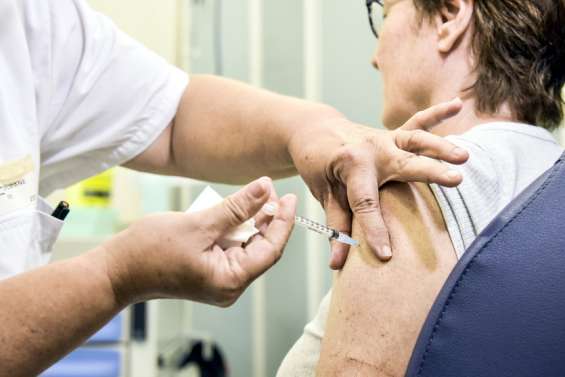 Les soignants appelés à se faire vacciner ce dimanche jusqu’à 15 heures au Médipôle