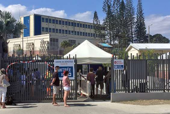 Affluence au centre de dépistage de Rivière-Salée