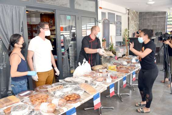 Des gâteaux par dizaines pour remercier le personnel soignant