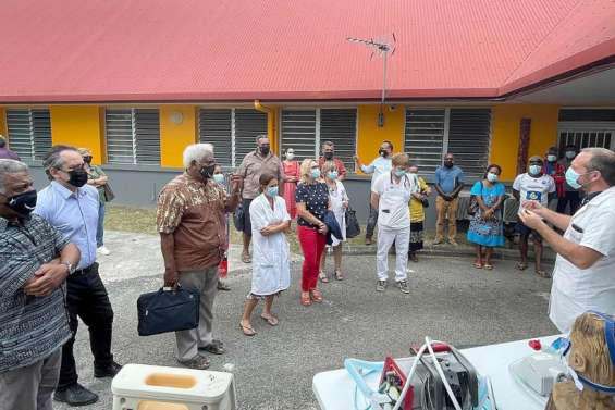 Les présidents du gouvernement et du Congrès au chevet de Lifou durement touchée par l’épidémie