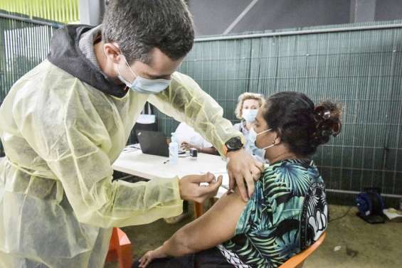 « Soyons solidaires, vaccinons-nous ! »