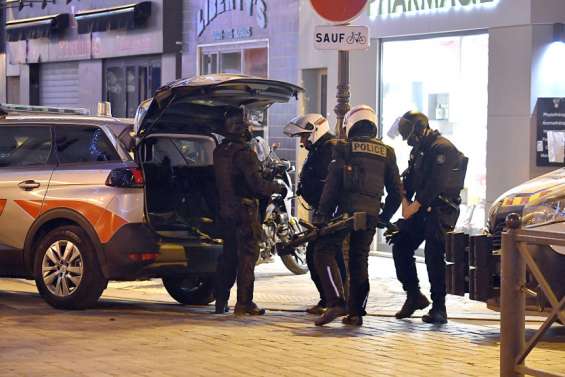 Prise d'otages à Paris : le forcené se rend après dix-sept heures