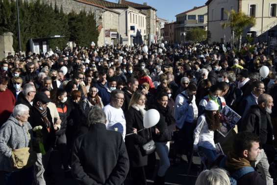 Une marche blanche à Saint-Laurent