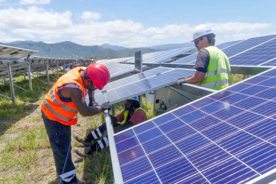 [GROS PLAN]  le pays accélère sur le solaire pour verdir la métallurgie