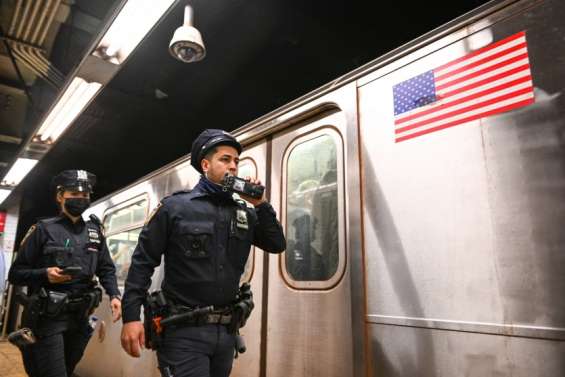 La police de New York aux trousses du tireur du métro