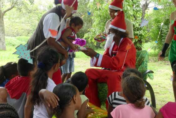 La magie de Noël s'installe au centre Les Manguiers