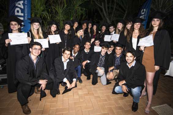 L'École de gestion et de commerce a décerné 24 diplômes