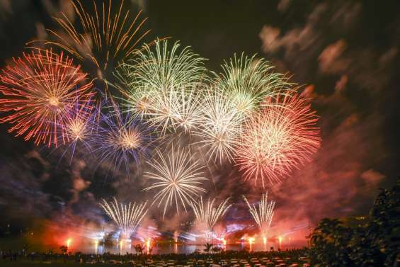 Au moins 30 000 personnes réunies pour le feu d'artifice du 14-Juillet