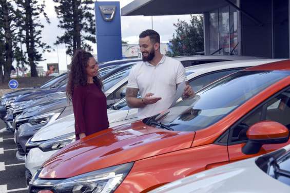 [GROS PLAN] Un marché automobile bousculé par les crises