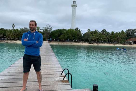 Guillaume Néry  au phare Amédée  pour Sub'limage