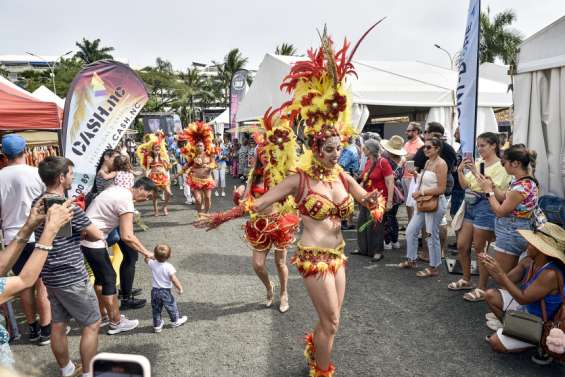 [En images] La foire du Pacifique attire la foule