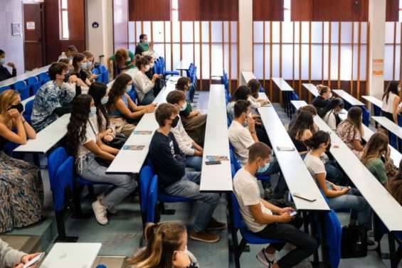 À l'université, un retour des étudiants au compte-gouttes