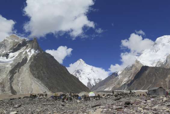 Première ascension hivernale du K2, un succès historique pour le Népal