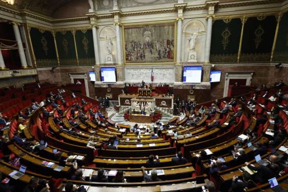 [Mise à jour] L'Assemblée adopte la réforme constitutionnelle, la convocation du Congrès en suspens