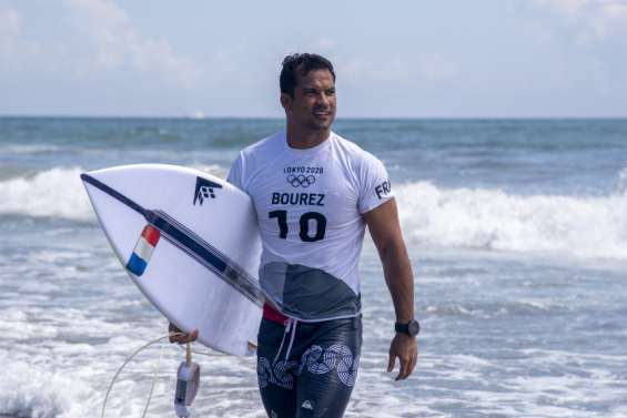 Surf : le Tahitien Michel Bourez annonce la fin de sa carrière professionnelle