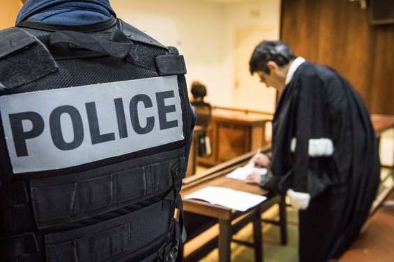 Trois hommes ayant participé aux émeutes condamnés à de la prison ferme