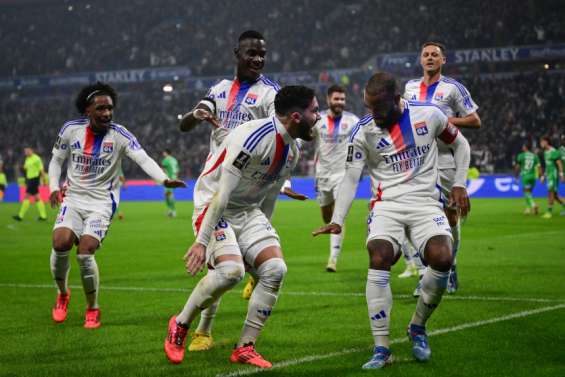 Ligue 1: Lyon s'impose dans le derby, Rennes sombre en attendant Sampaoli