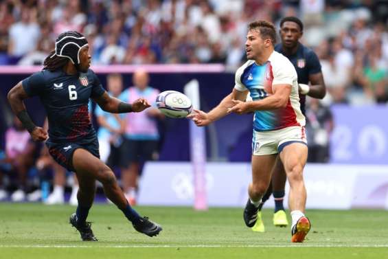 Antoine Dupont sacré meilleur joueur du monde en rugby à VII