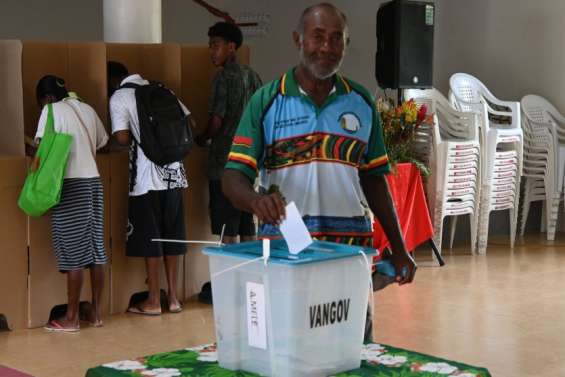 Les Vanuatais votent ce jeudi, un mois après un séisme meurtrier