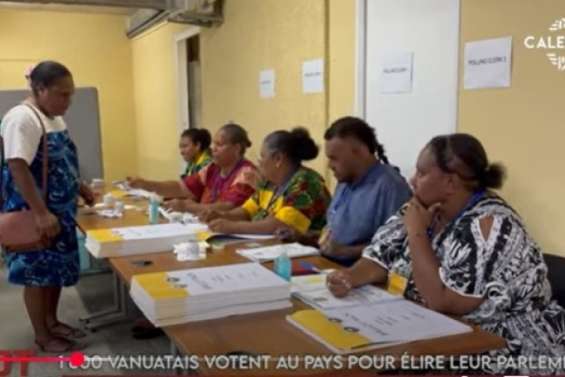 Les ressortissant vanuatais votent à Nouméa, la plage de Gatope poursuit son réaménagement... Le JT de Calédonia du 16 janvier