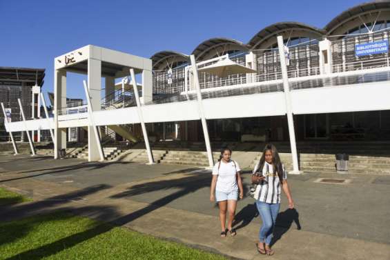 La campagne d'inscription à l'université est ouverte et dématérialisée