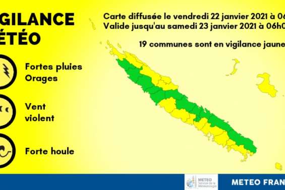 De la pluie, des orages et de la houle dans 19 communes