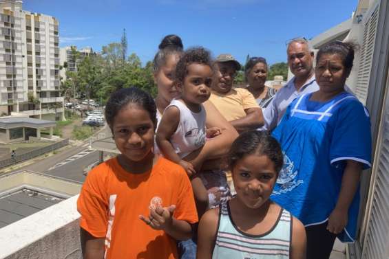 Première rentrée à Nouméa pour les enfants de Roh : 