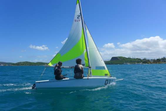 Le cercle nautique calédonien en opération séduction