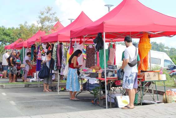 Rendez-vous au marché spécial vide-greniers samedi