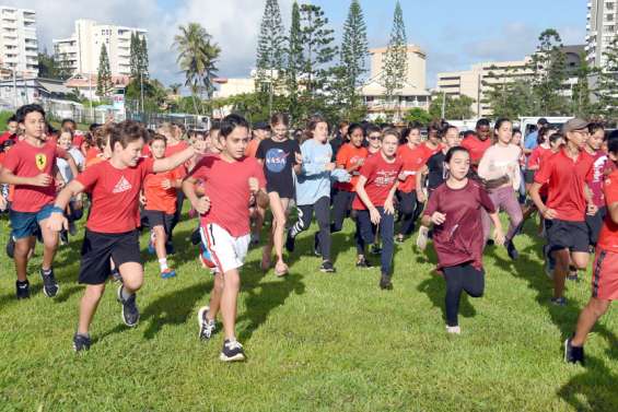 Le cross solidaire des collégiens de Mariotti