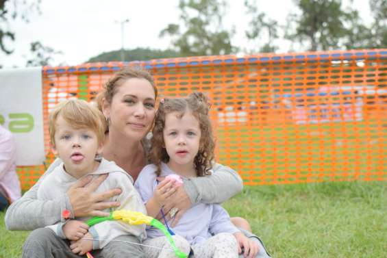 « Ça fait plaisir aux enfants et à nous » Stéphanie, Mila et Mahé