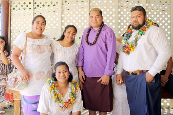 Une cousinade géante réunit plusieurs générations de Lavelua et Fataiuvea