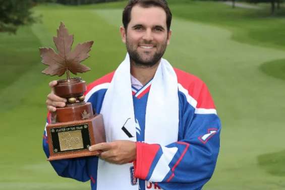 Paul Barjon termine joueur de l’année au Canada